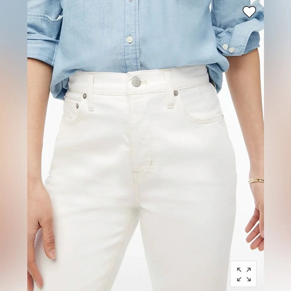 NWT - J crew
High rise straight 
Premium edition
Size 34
Waist 19”
Inseam 27” - Picture 1 of 10